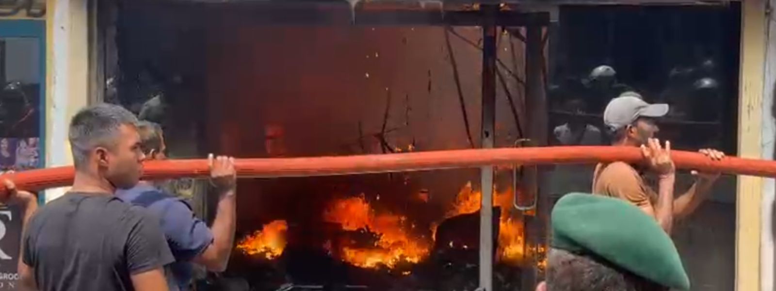 Fire Spreads Through Several Shops in Ambalangoda